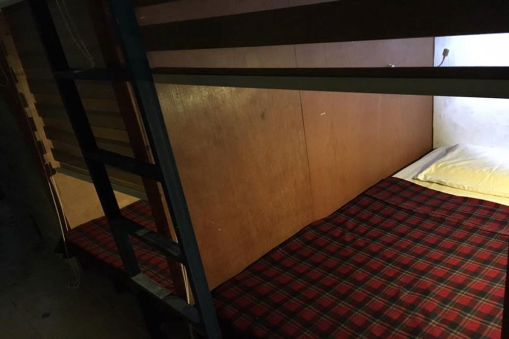Wire Hostel Patong Екстер'єр фото