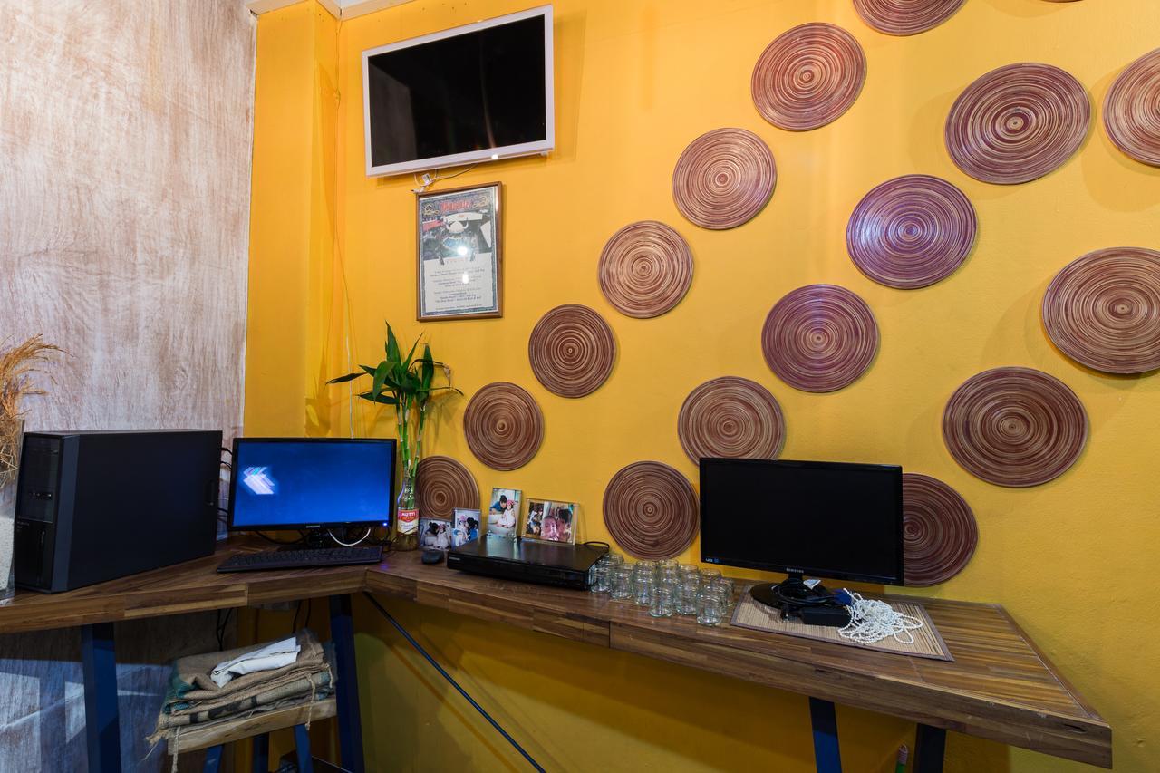 Wire Hostel Patong Екстер'єр фото