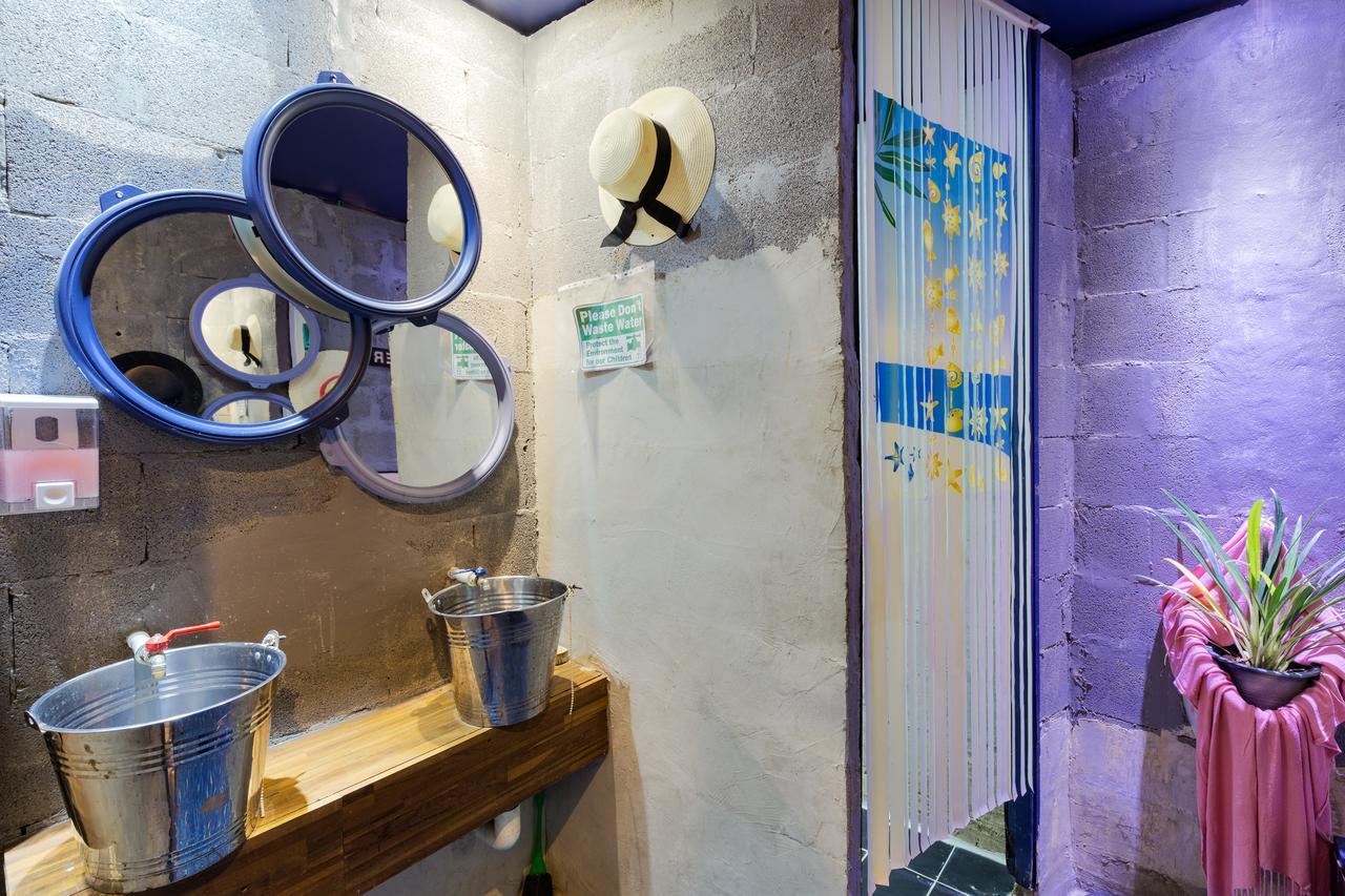 Wire Hostel Patong Екстер'єр фото