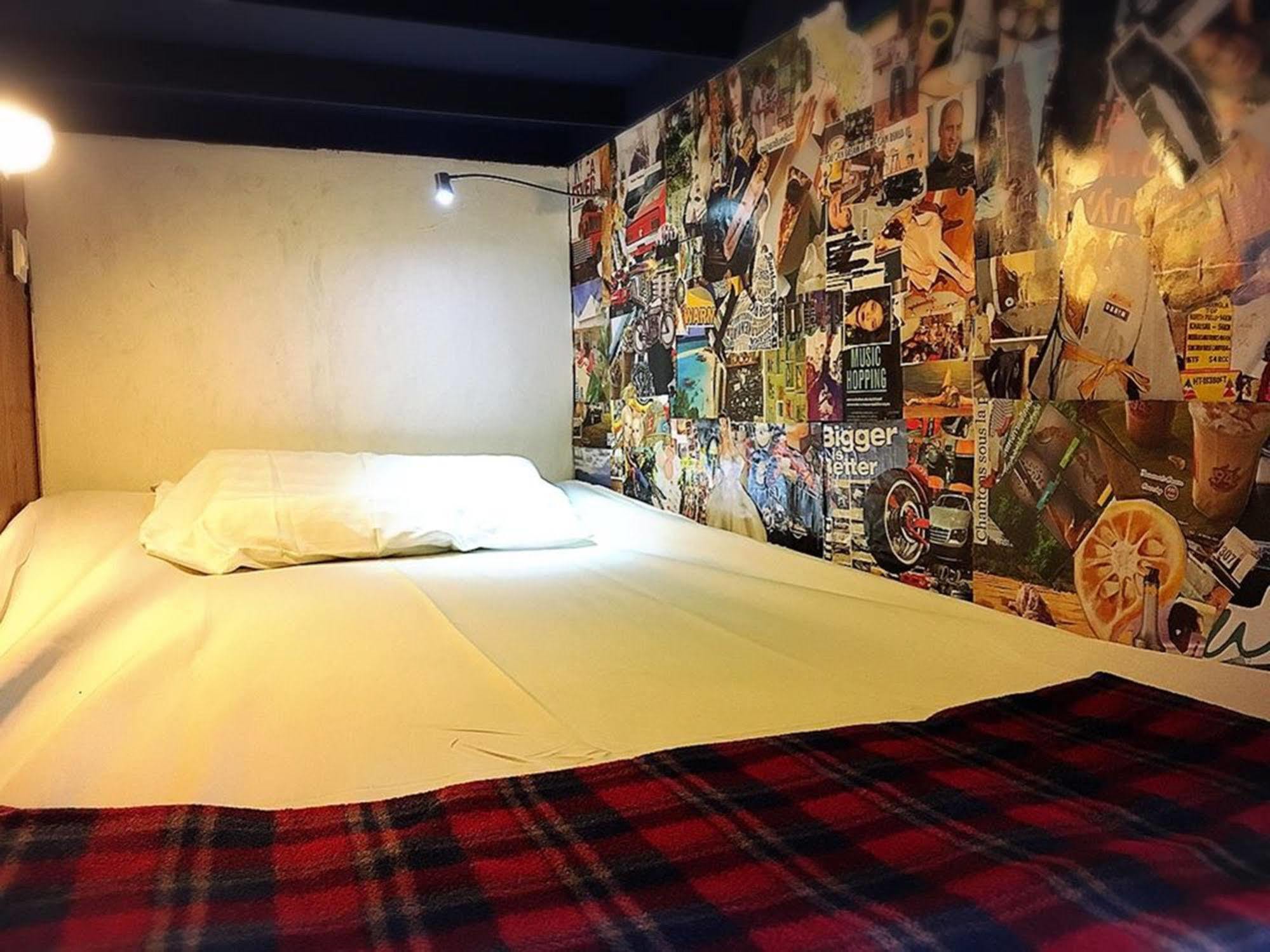 Wire Hostel Patong Екстер'єр фото
